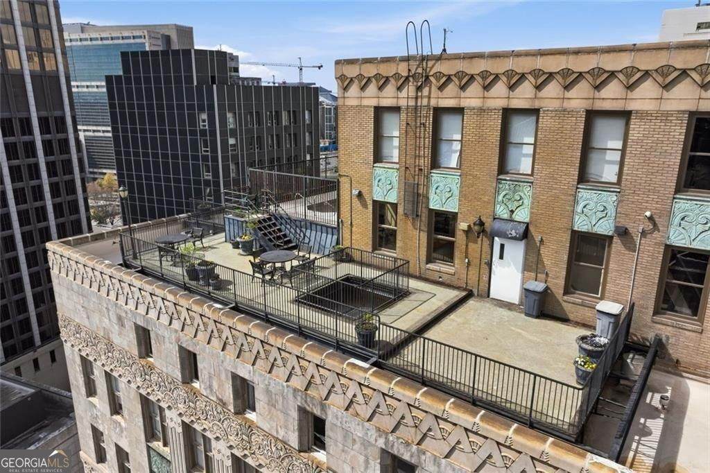 32 Peachtree Street - Photo 1