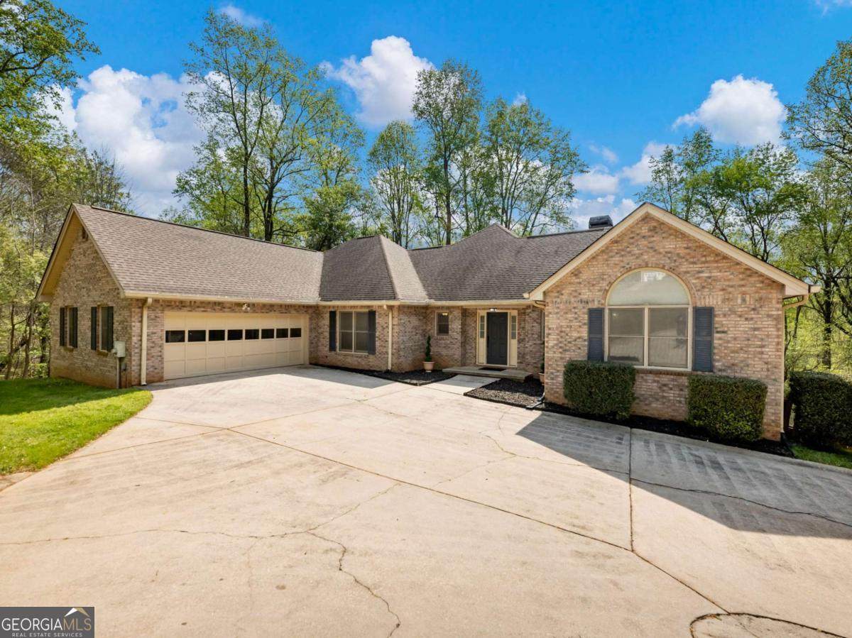 2982 Rivercrest Drive - Photo 1