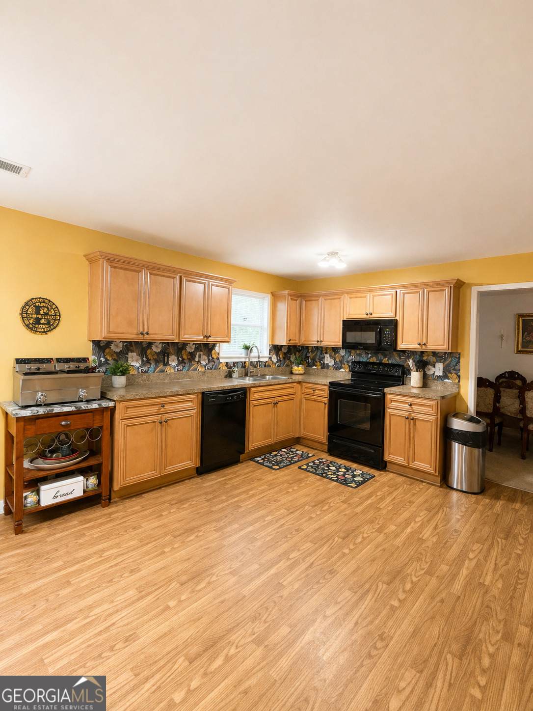 11045 Southwood Drive - Photo 1