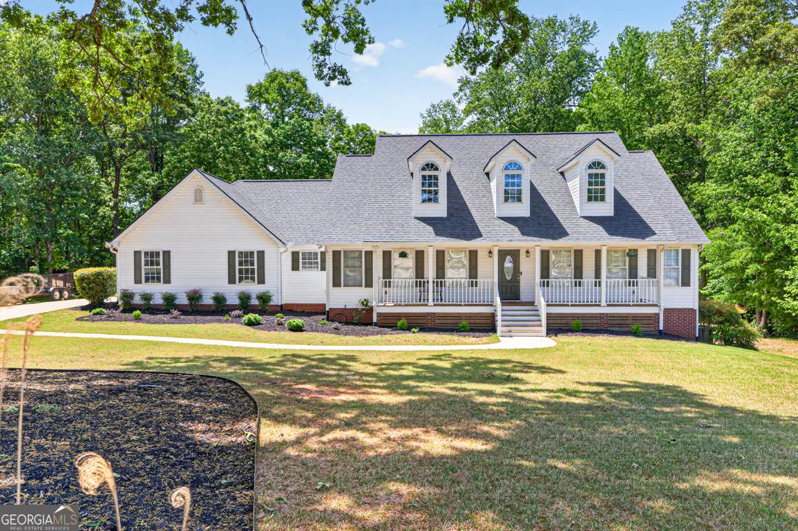 5633 Peace Avenue - Photo 1