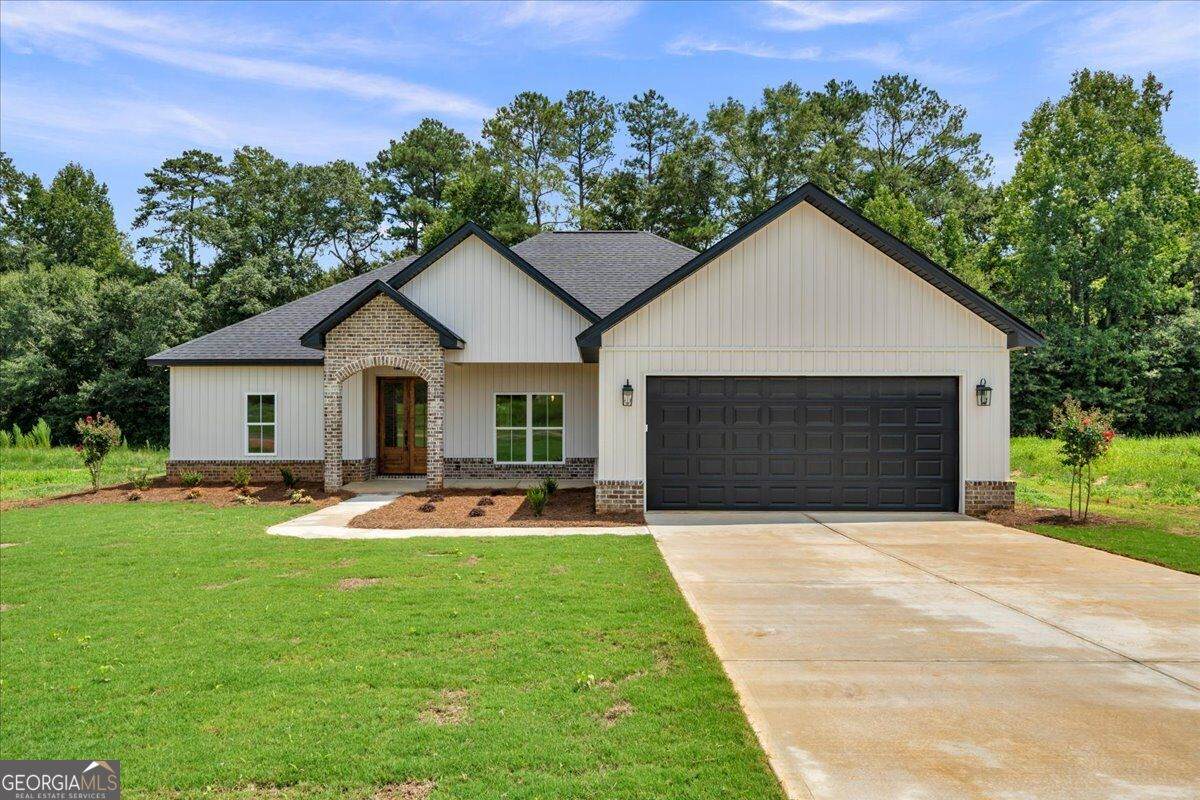 628 Ellie Circle - Photo 1