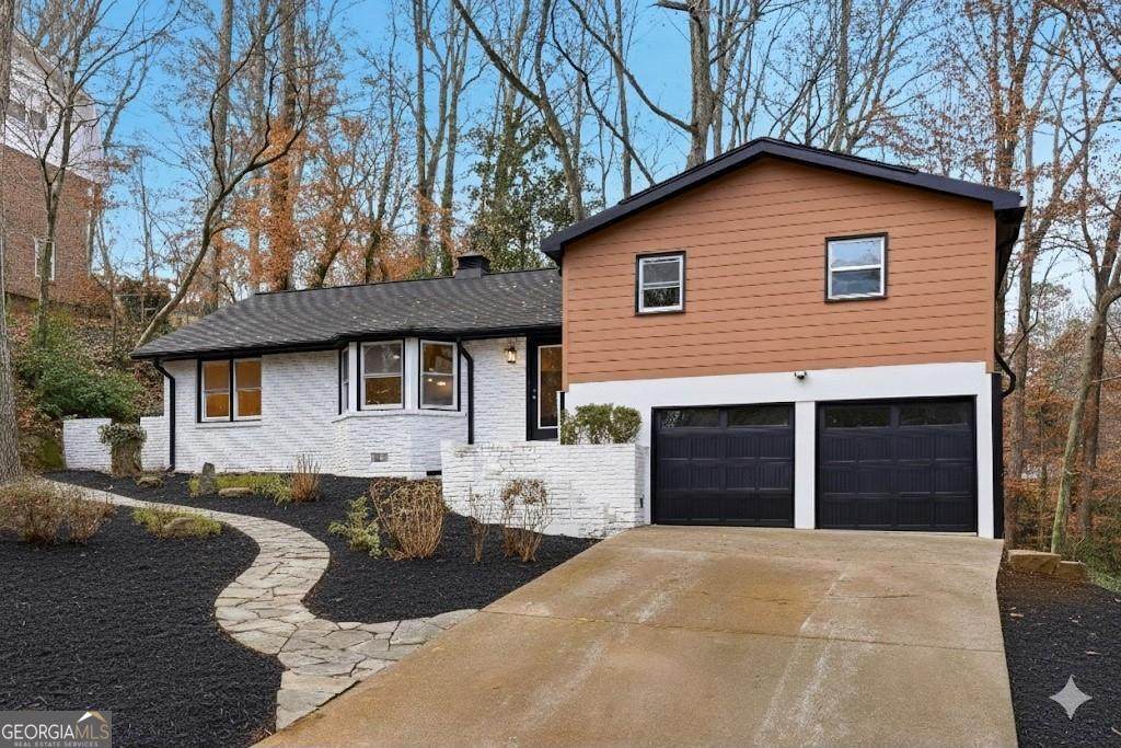2520 Overlook Way - Photo 1