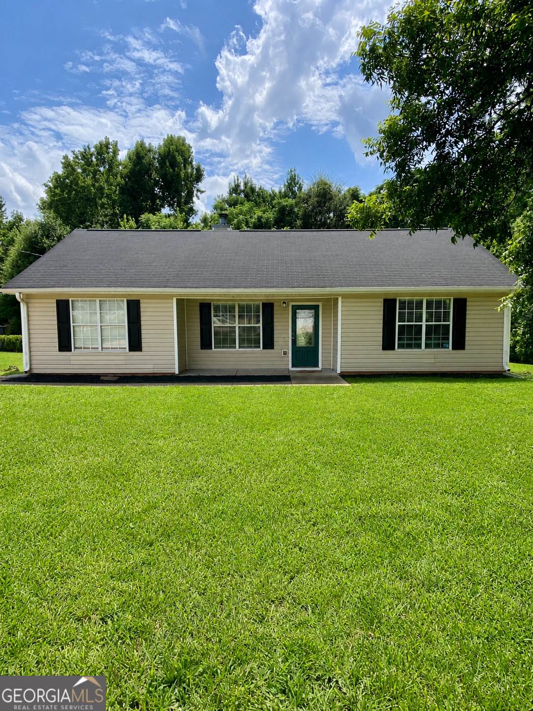 372 Mccart Road - Photo 1