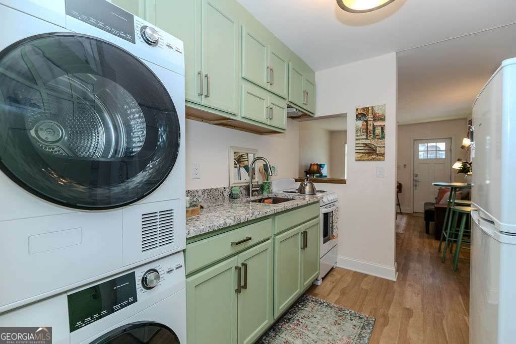 150 South Avenue - Photo 1