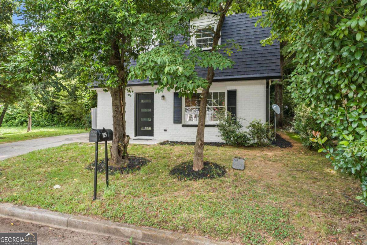 105 Elizabeth Street - Photo 1