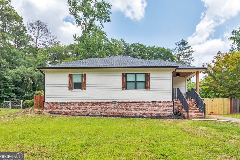 235 Mathews Circle - Photo 1
