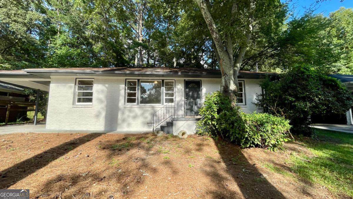 2744 Fairlane Drive - Photo 1