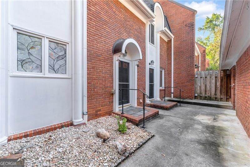 1493 Ashford Place - Photo 1