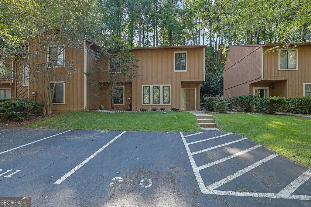878 Lake Hollow Boulevard - Photo 1