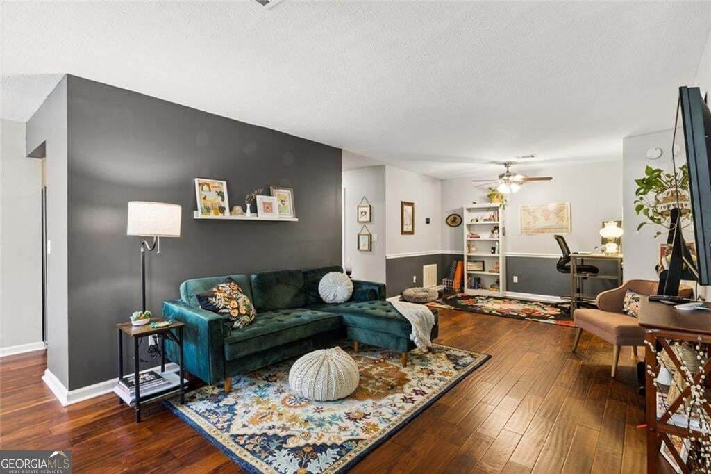 804 Peachtree Forest Avenue - Photo 1