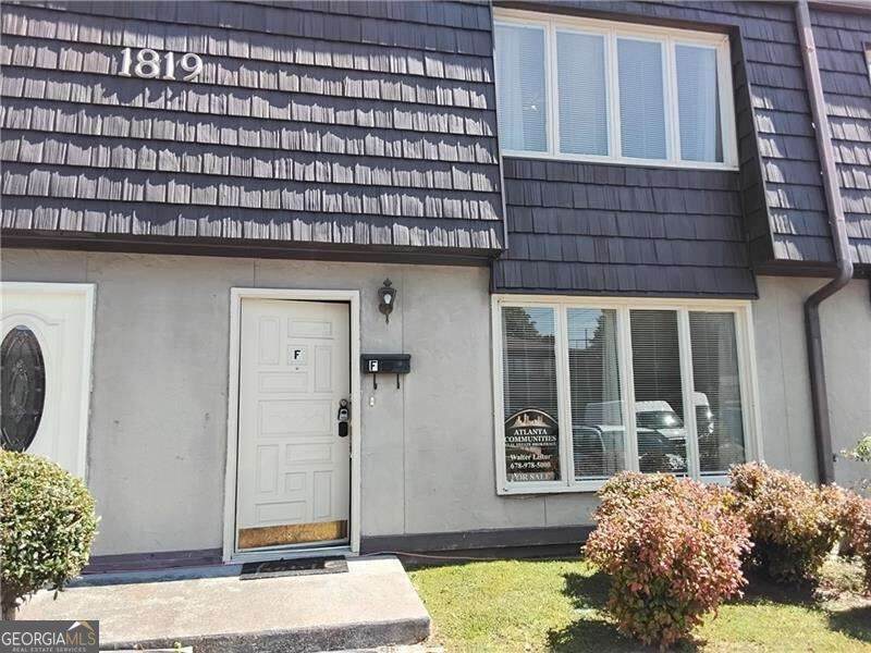 1819 Ashborough Circle - Photo 1