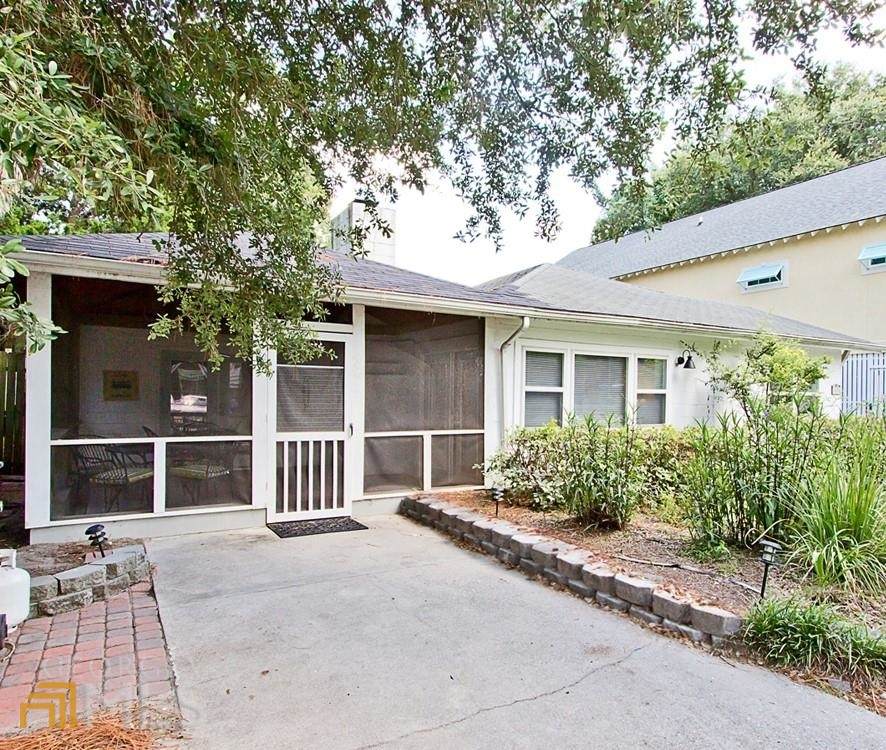 1406 5th Avenue - Photo 1