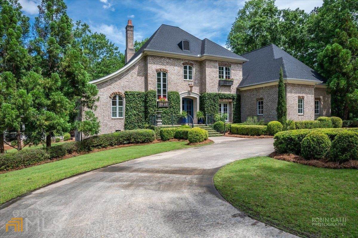 5303 Northside Drive - Photo 1