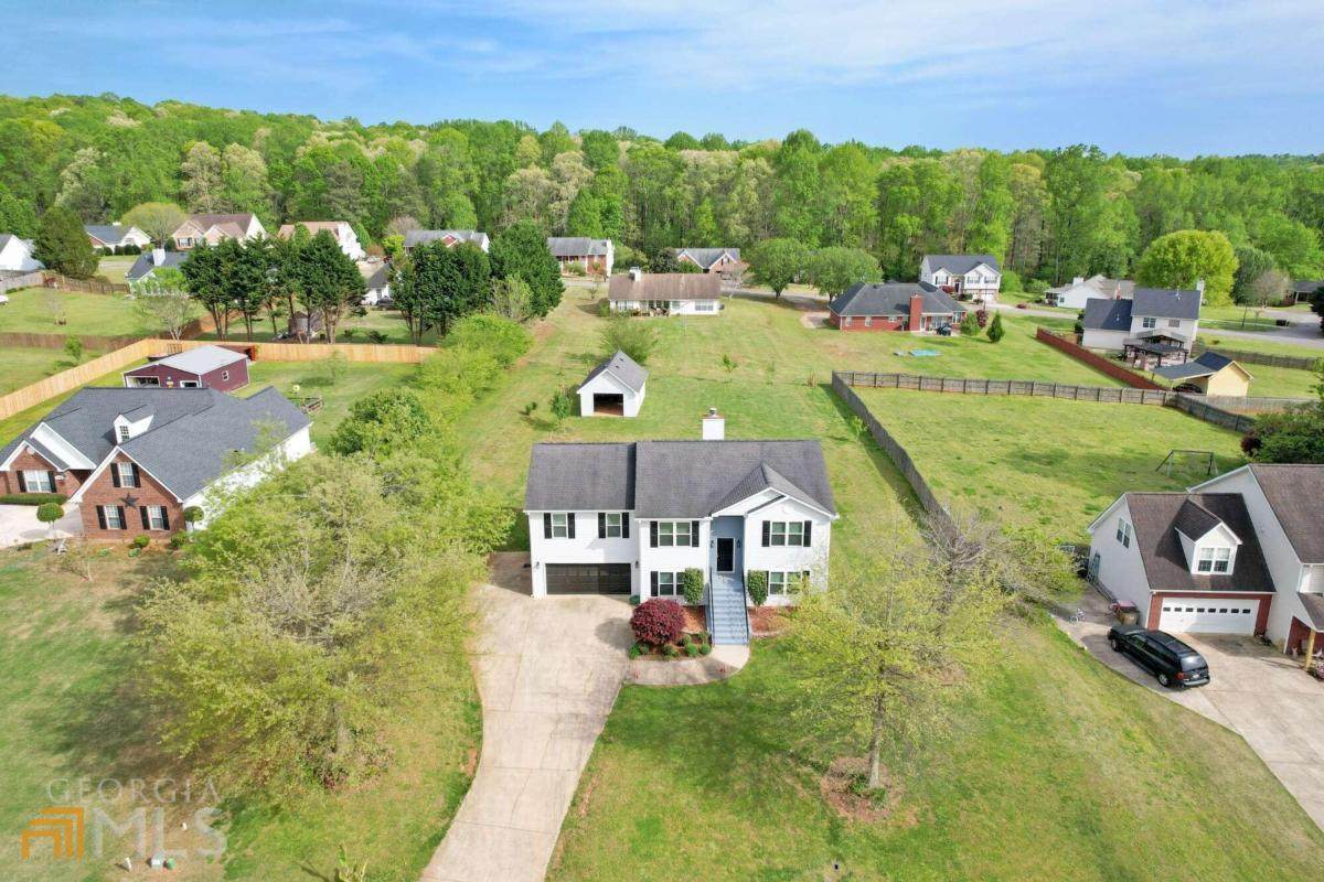4570 Summerset Drive - Photo 1