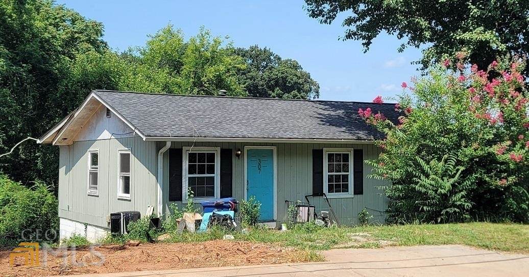 307 Lincoln Streets - Photo 1