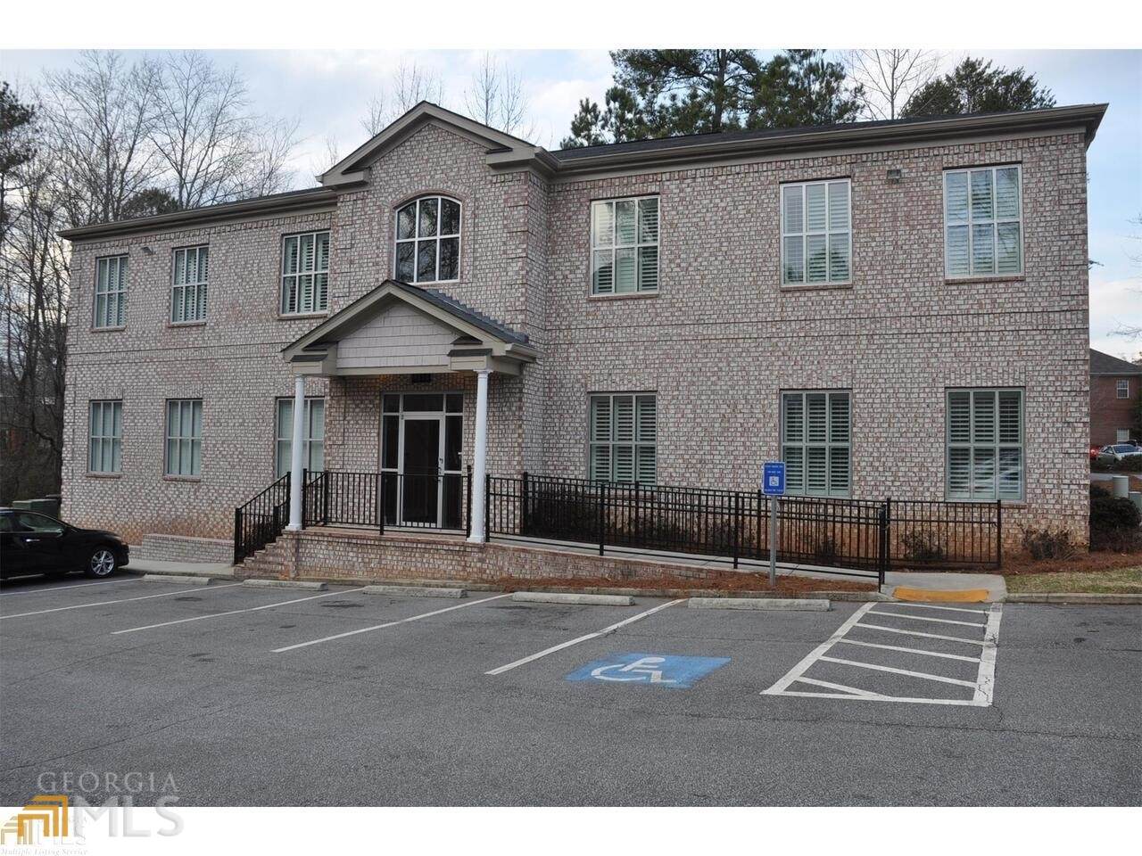 4652 Lawrenceville Highway - Photo 1