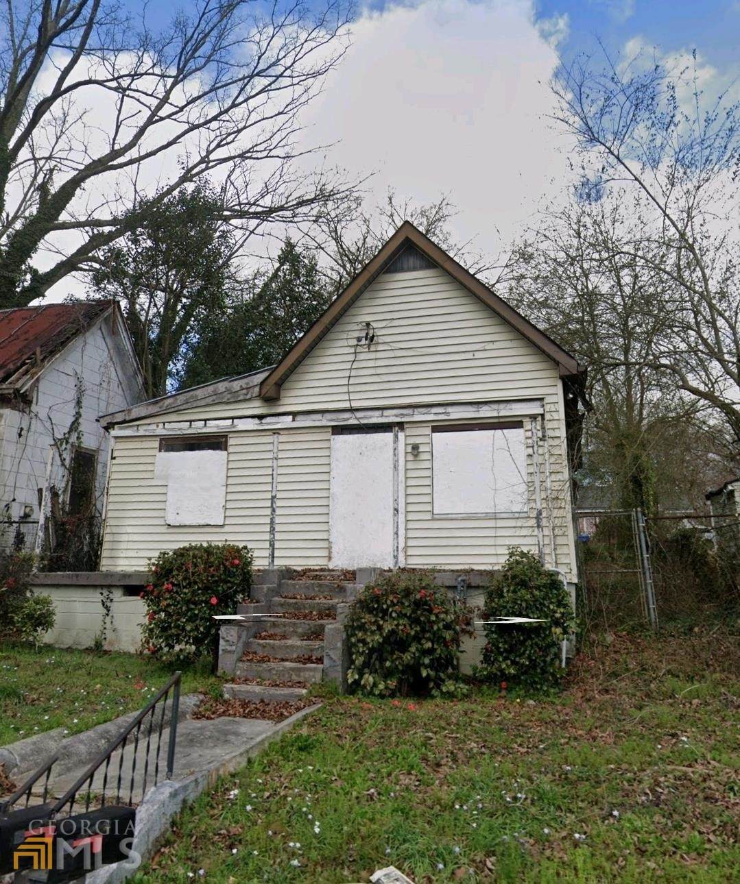 867 Neal Street - Photo 1
