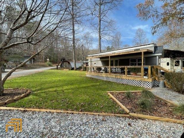 728 Riverside Drive - Photo 1