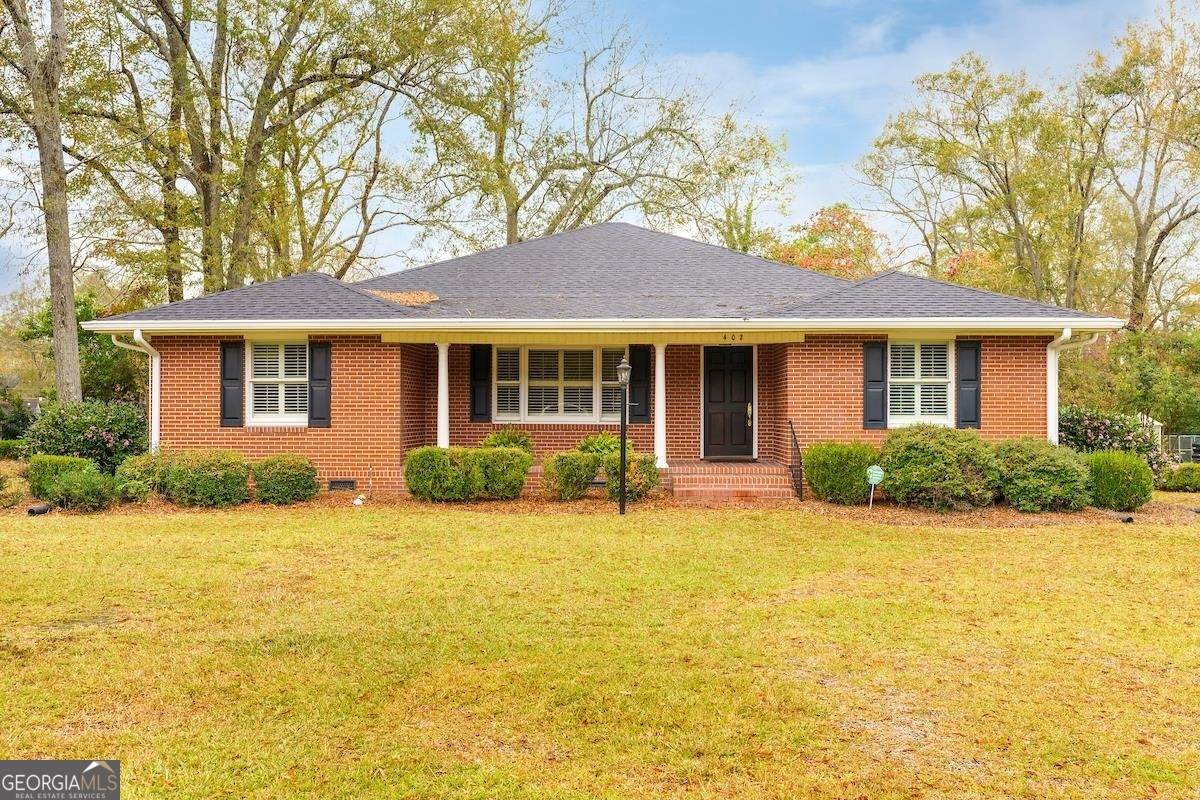 402 Smith Street - Photo 1