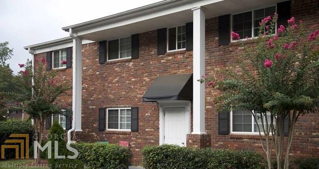 195 Sycamore - Photo 1