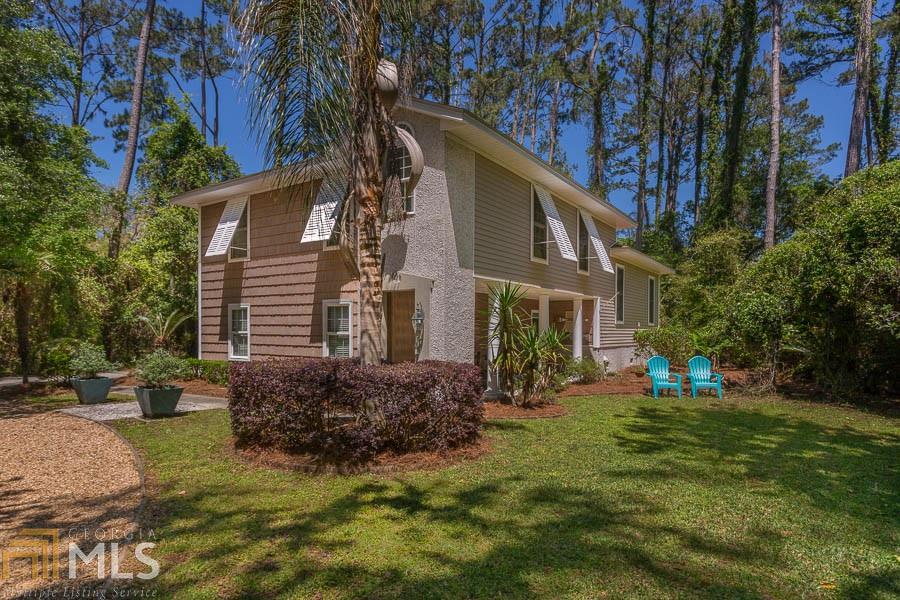 220 West Point Dr - Photo 1