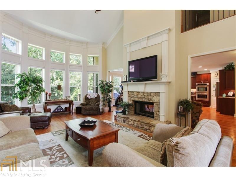 3042 Archway Cir - Photo 1