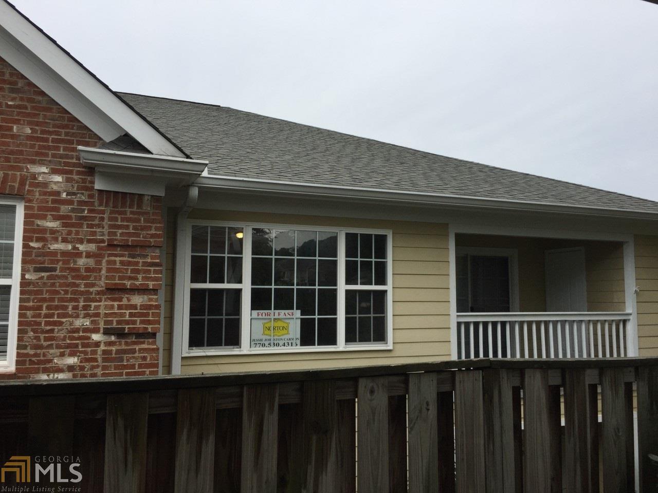 1015 Holly Dr - Photo 1