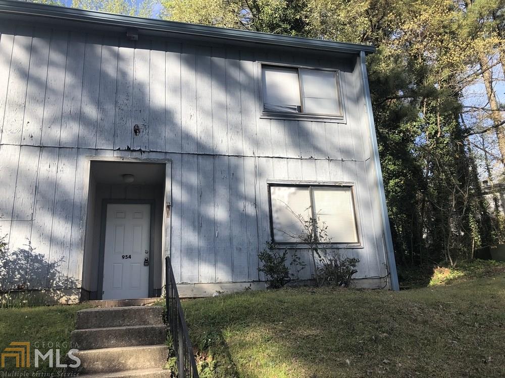 954 Pine Oak Trl - Photo 1