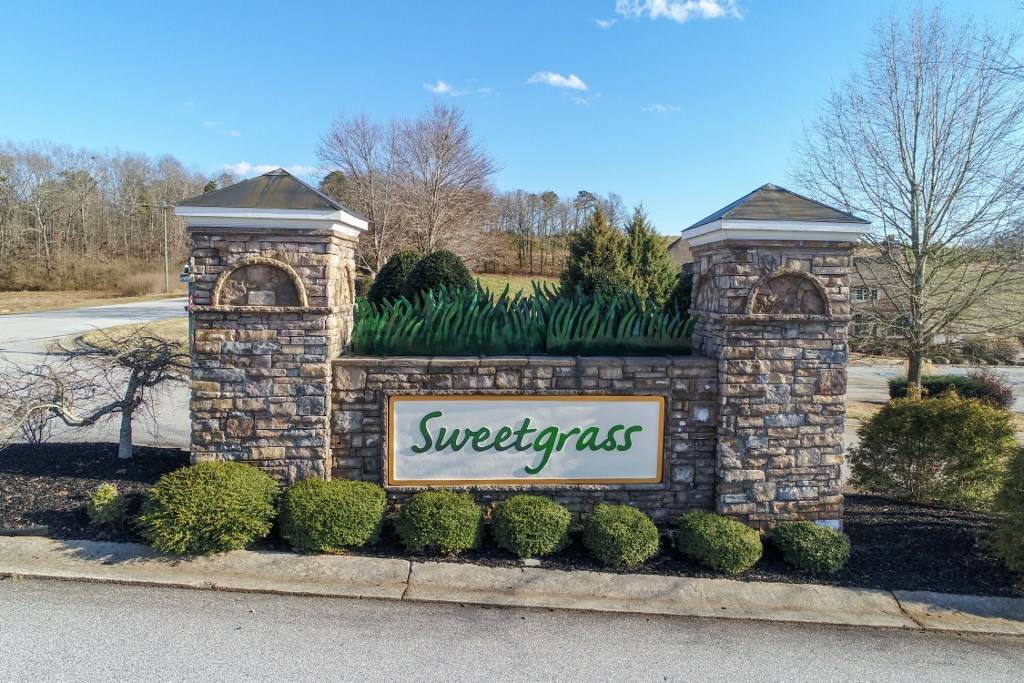 434 Sweetgrass Dr - Photo 1