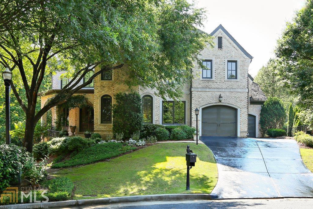 425 Prestwick Ct - Photo 1