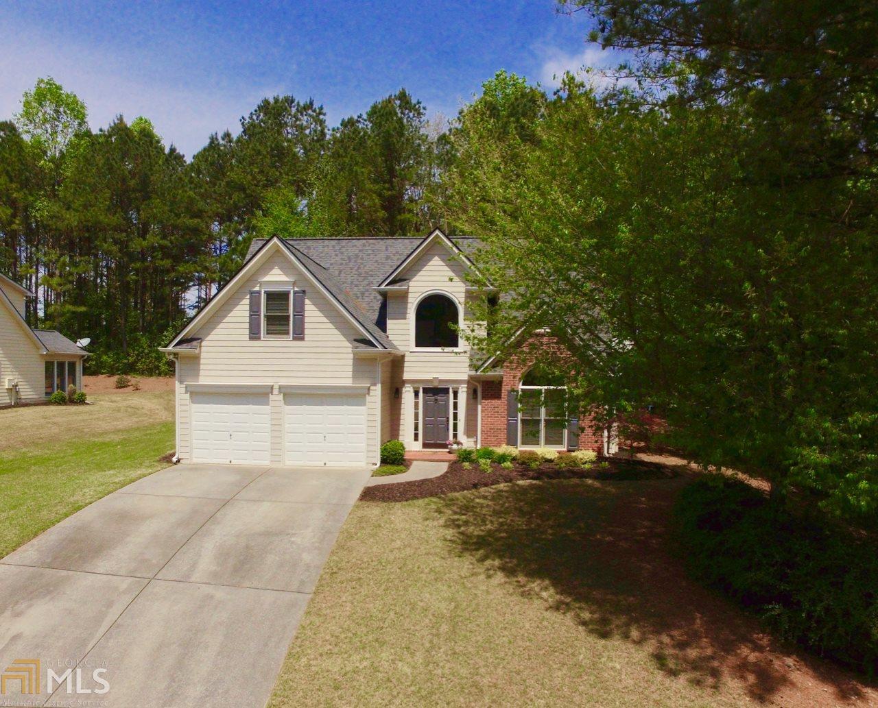 112 Wesley Dr - Photo 1