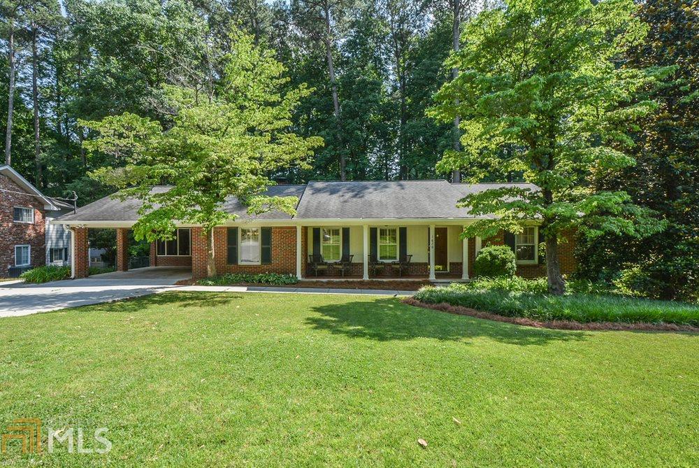 1670 Arrowhead Trl - Photo 1