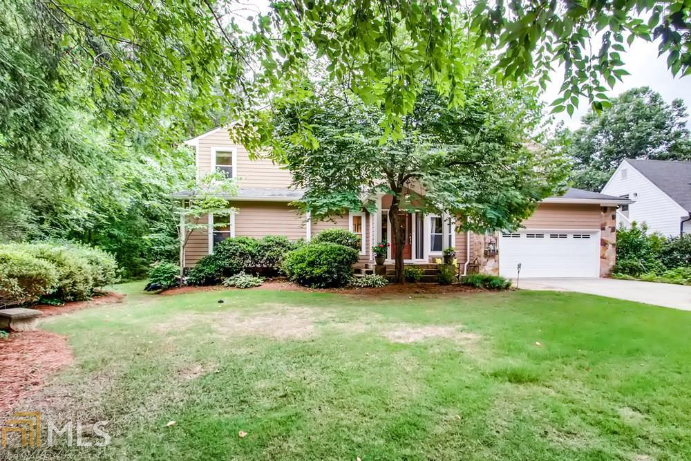 205 Seville Chase - Photo 1