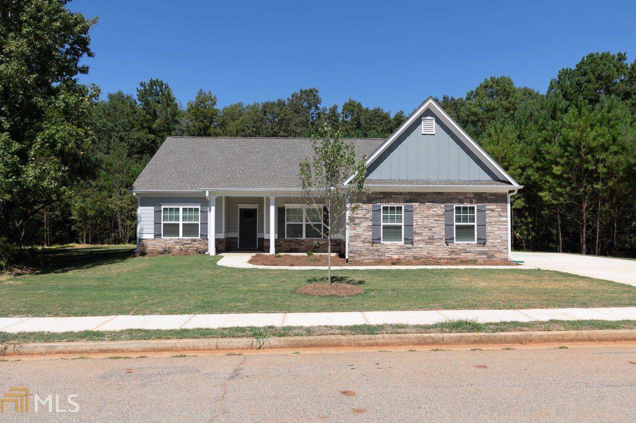 205 Colonial Dr - Photo 1