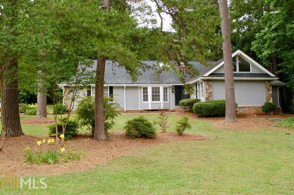 560 Ridgewater Dr - Photo 1
