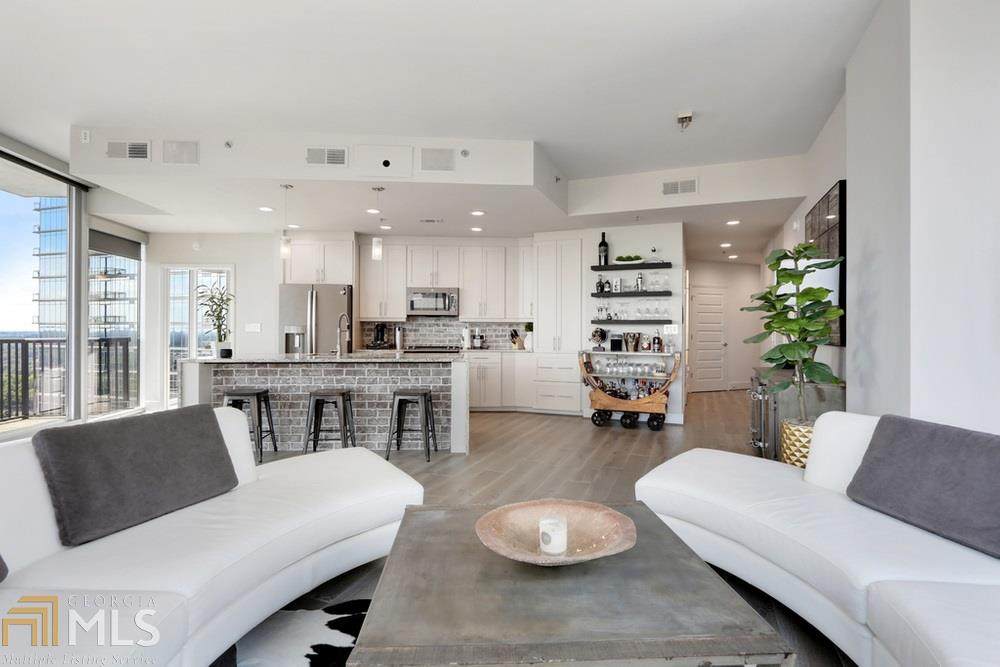 1080 Peachtree St - Photo 1