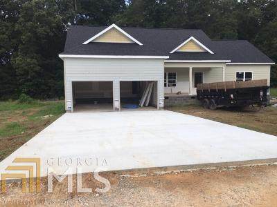 457 Mockingbird Ln - Photo 1