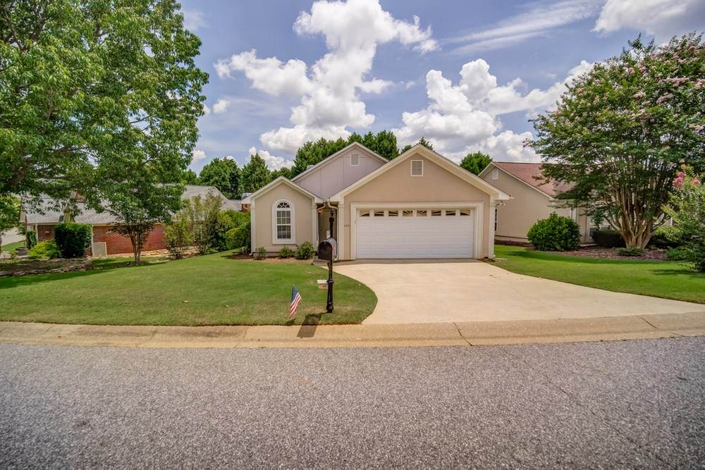 245 Bedford Drive - Photo 1