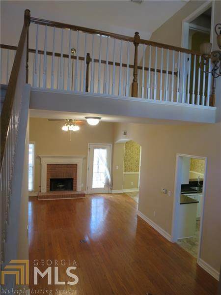 345 Creekside Dr - Photo 1
