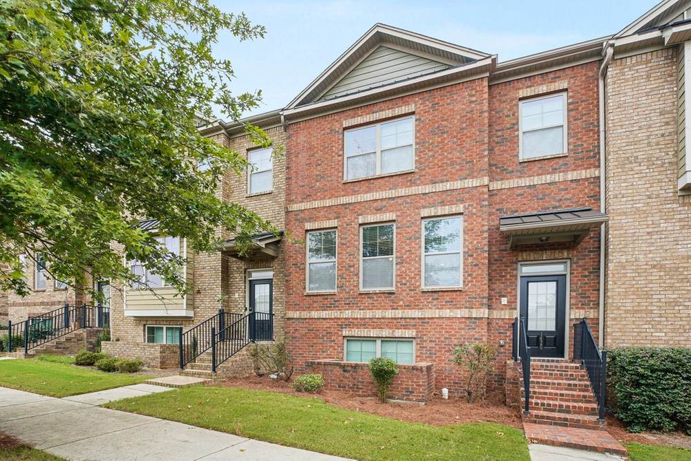1420 Jardin Ct - Photo 1