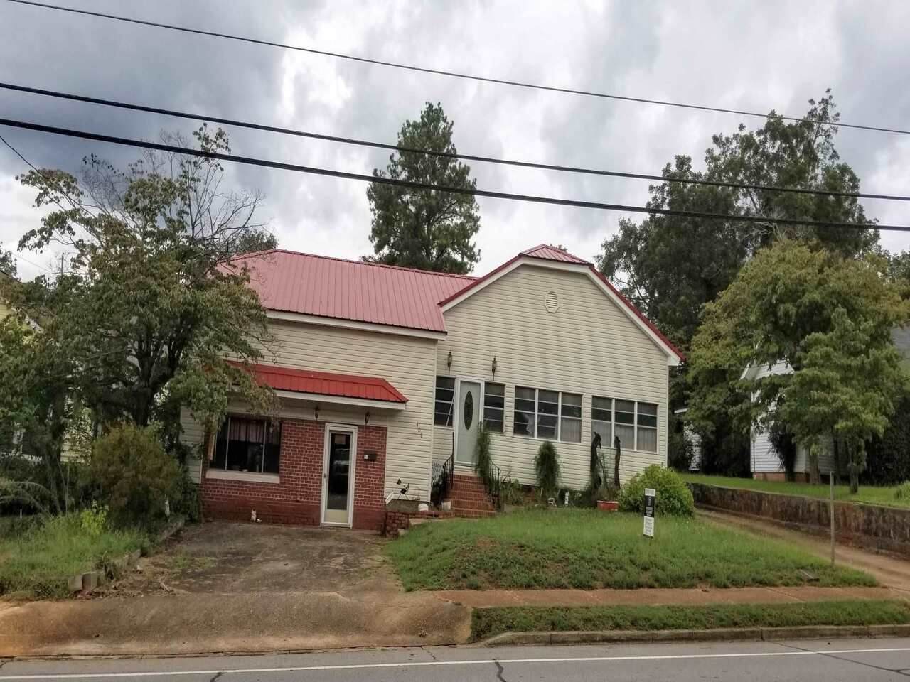 408 Gordon Street - Photo 1
