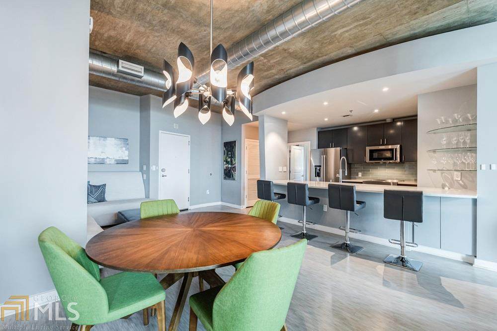 943 Peachtree St - Photo 1
