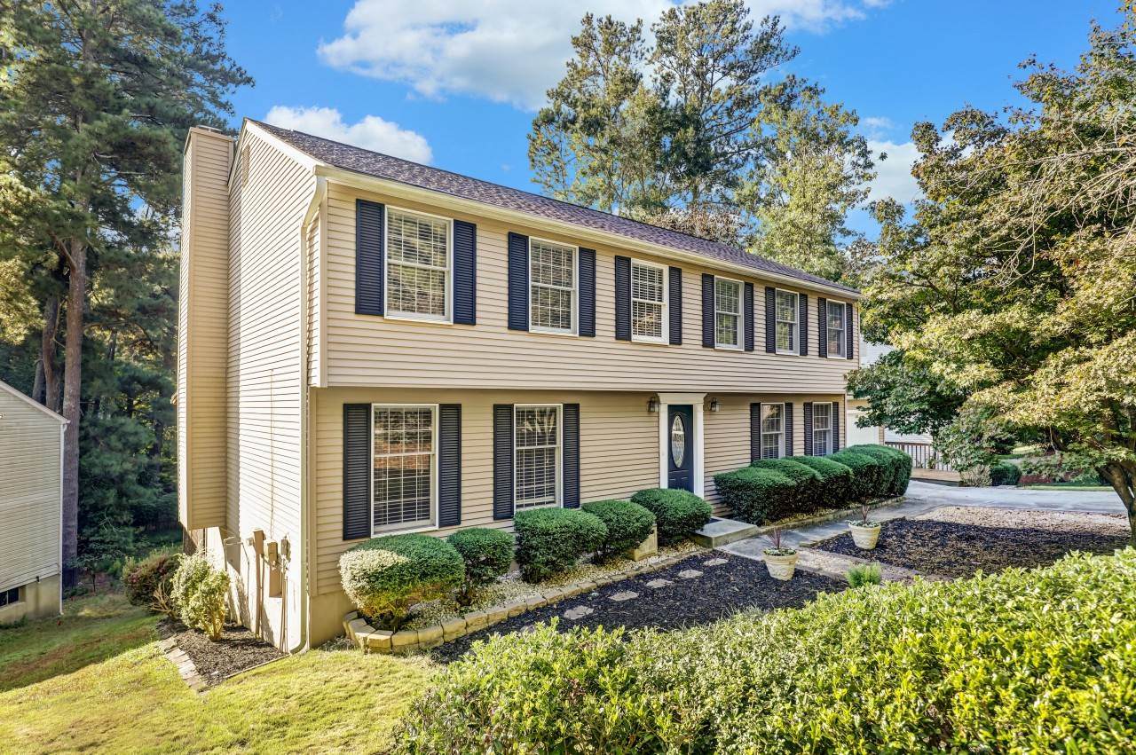 645 Sailwind Dr - Photo 1