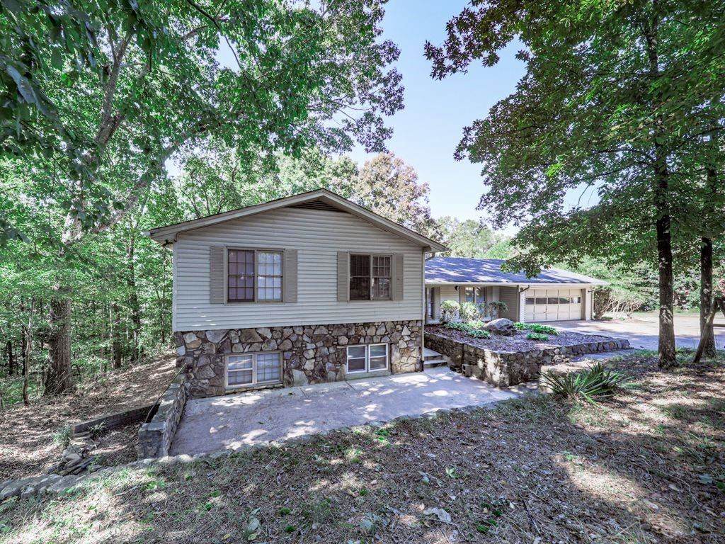 1107 Canton Hwy - Photo 1