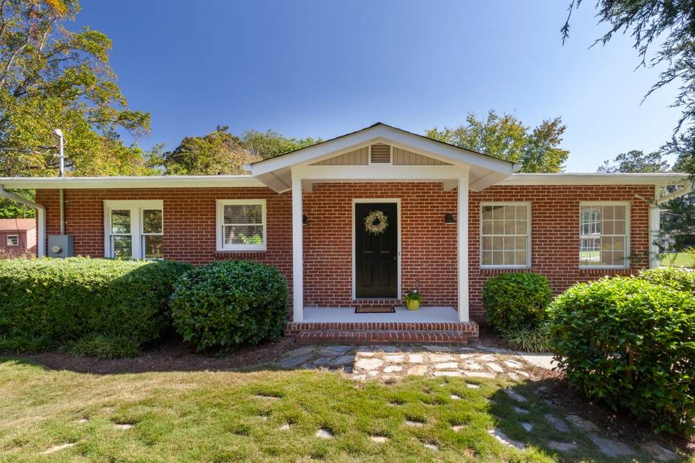 2389 Little John Trl - Photo 1
