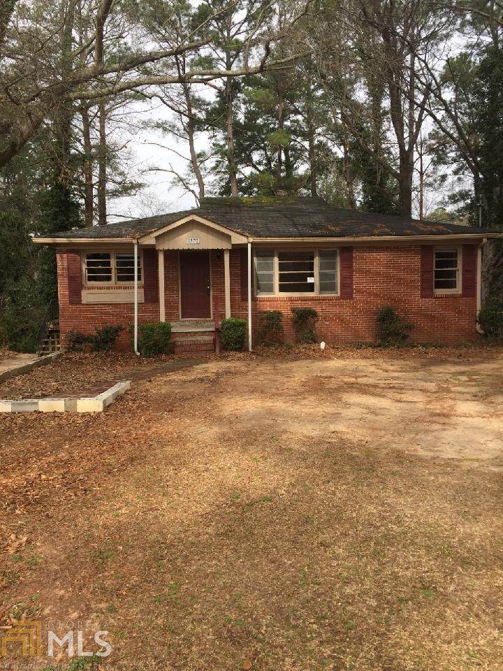 1570 Engle Dr - Photo 1