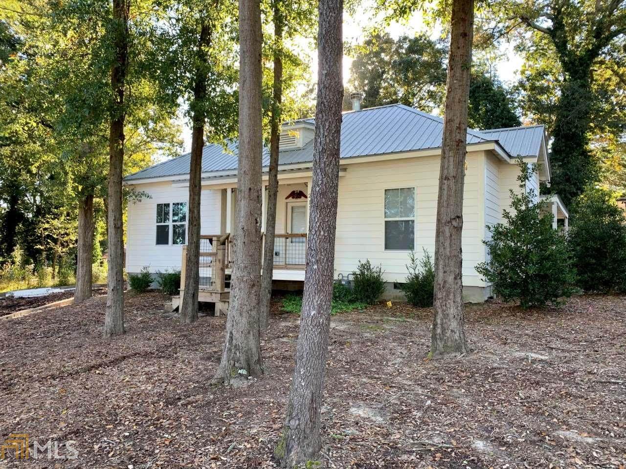 211 Enota Ave - Photo 1