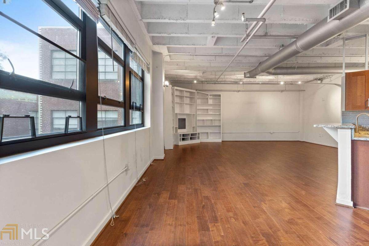 878 Peachtree St - Photo 1