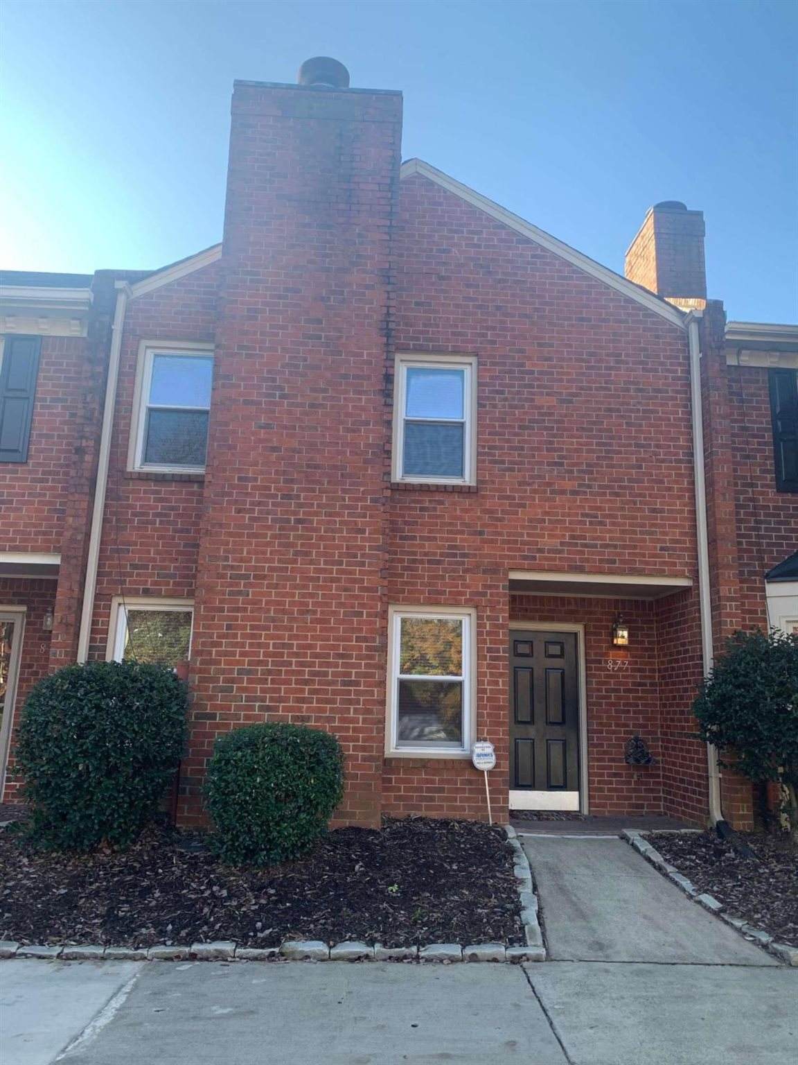877 Lenox Oaks Cir - Photo 1
