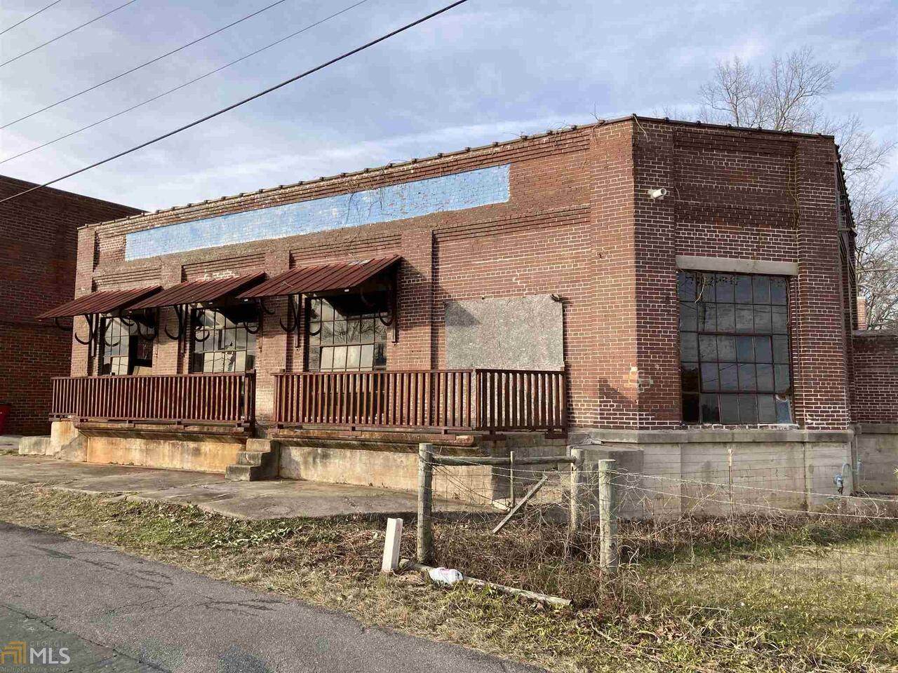 114 Gilmore Street - Photo 1